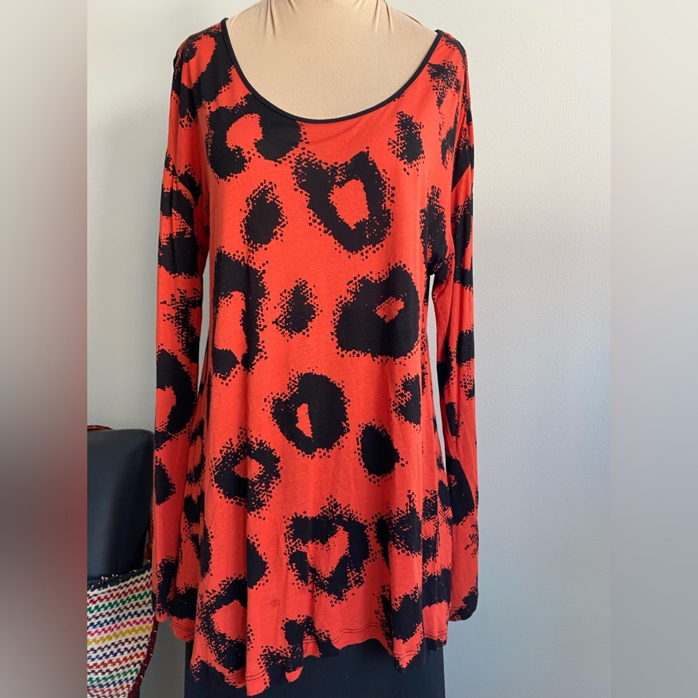 Kensie Pieces Long Sleeve Top!